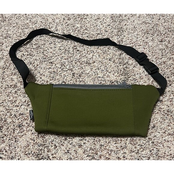 Omari Hardwick fitness waist pack three zippered pocket adjustable strap - Picture 3 of 6